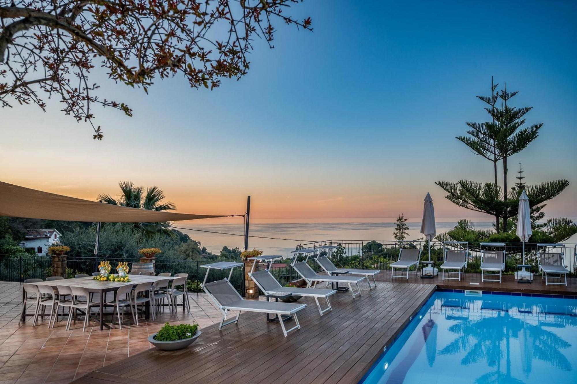 Villa Provenza 12&4, Emma Villas Cefalu Exterior photo